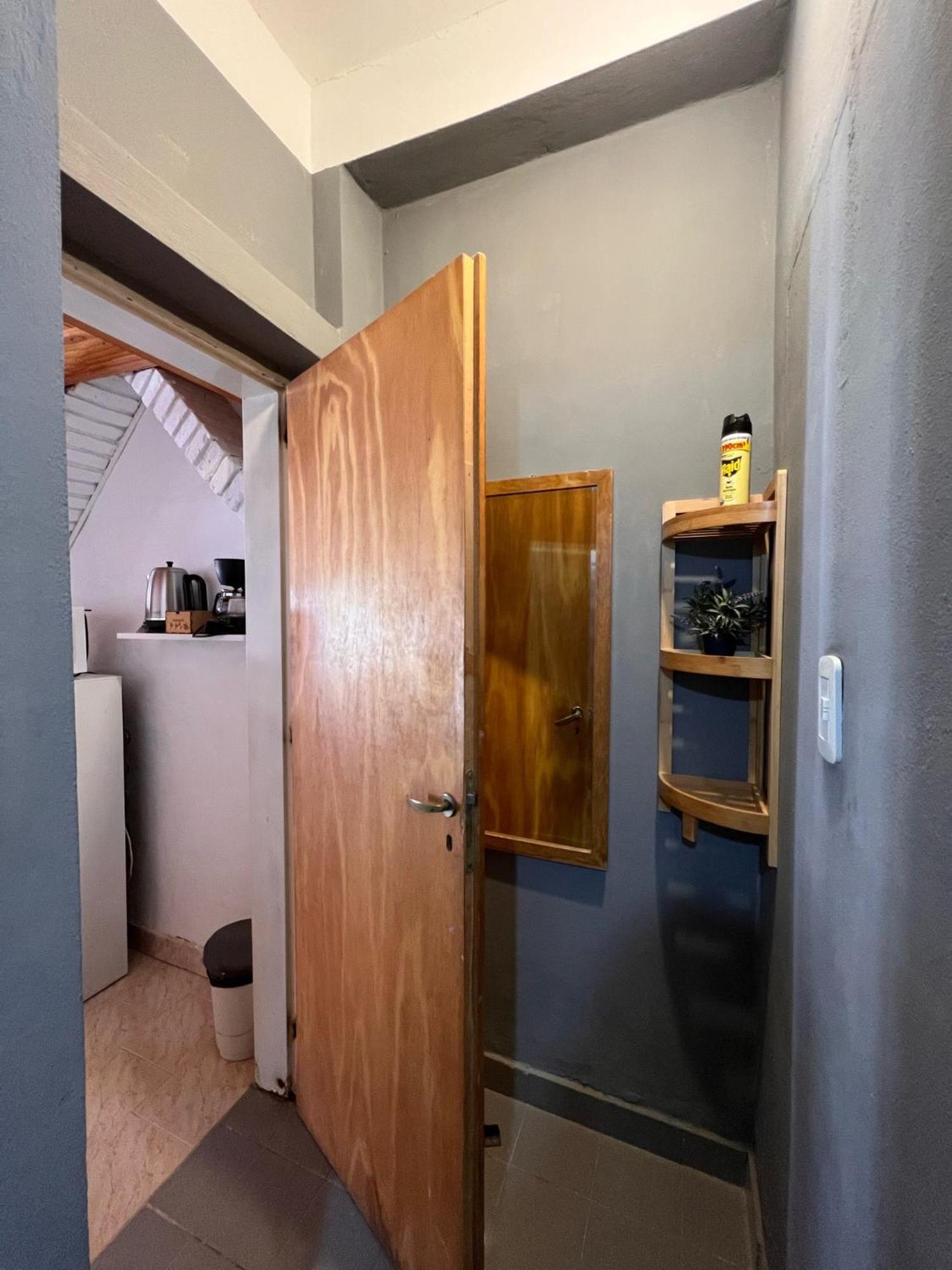 Hosteria Isabel Departamentos Y Habitaciones Con Bano Privado ลาสกรูตัส ห้อง รูปภาพ